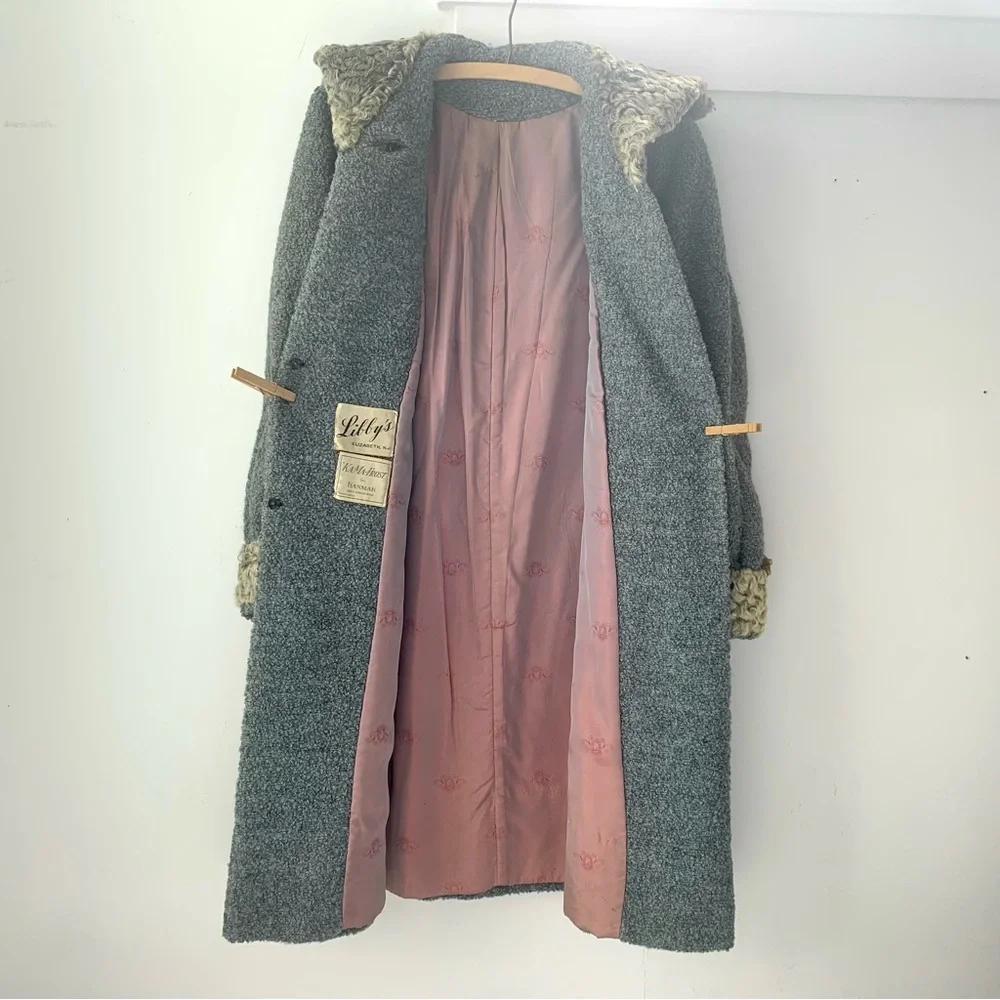 vintage 50s/60s wool boucle long winter coat with curly wool shearling trim - Picture 8 of 9